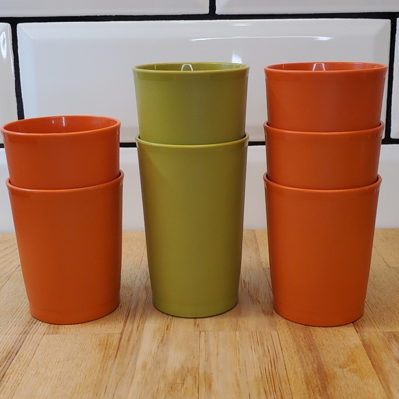 Tupperware cups - Picture 2 of 3